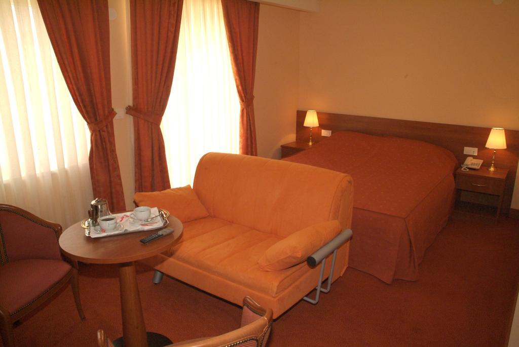 Hotel Kaktus Čitluk Kültér fotó